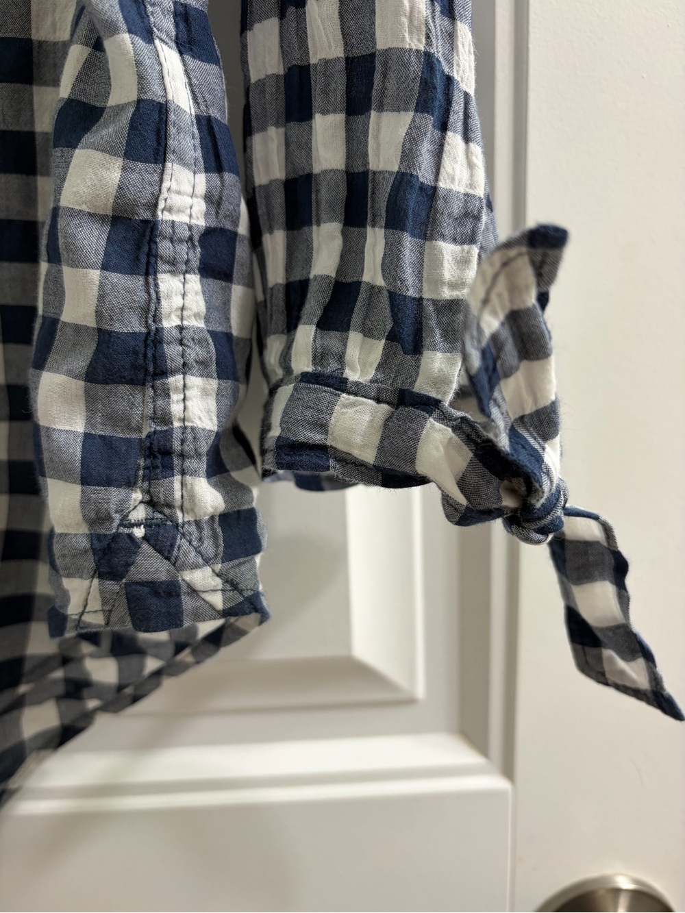 Abercrombie & Fitch Navy and White Gingham Button-Up Blouse - Picture 5 of 7